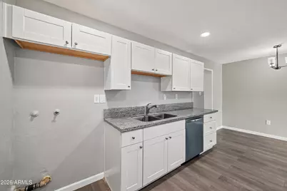 27 W James Place, Sierra Vista, AZ 85635 - Photo 11
