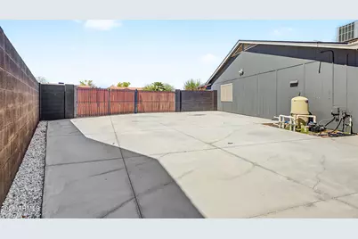22627 N 31st Avenue, Phoenix, AZ 85027 - Photo 27