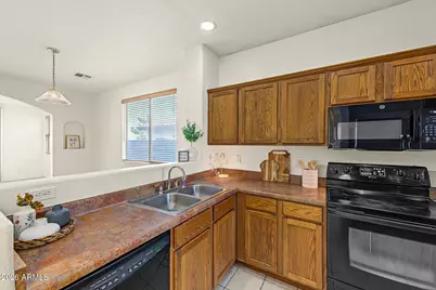 46110 W Sheridan Road, Maricopa, AZ 85139 - Photo 11