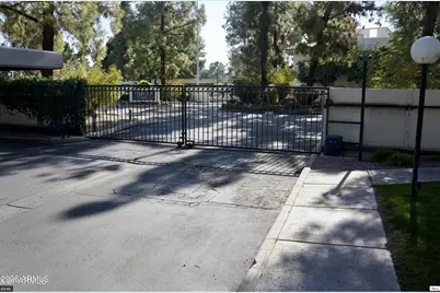 5200 S Lakeshore Drive #111, Tempe, AZ 85283 - Photo 3