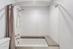 5200 S Lakeshore Dr, Tempe, AZ 85283 - Photo 29