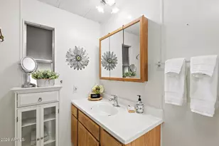 2523 E Contention Mine Rd, Phoenix, AZ 85032 - Photo 13