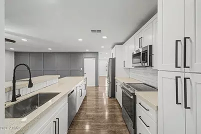 11430 N 37th Avenue, Phoenix, AZ 85029 - Photo 11