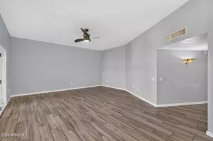 10554 W Ocotillo Dr, Sun City, AZ 85373 - Photo 11