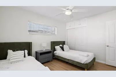 2929 N 55th Place, Phoenix, AZ 85018 - Photo 31