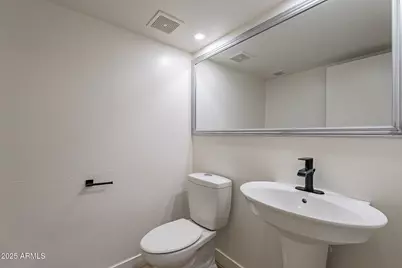 15885 W Apache Street, Goodyear, AZ 85338 - Photo 33