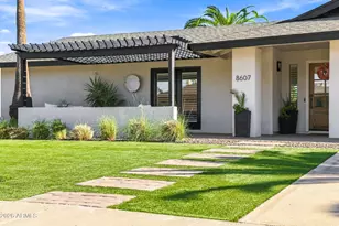 8607 E San Daniel Dr, Scottsdale, AZ 85258 - Photo 5