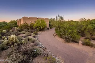 8300 E Dixileta Dr, Scottsdale, AZ 85266 - Photo 17