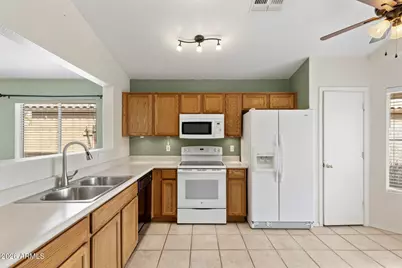 10126 E Obispo Avenue, Mesa, AZ 85212 - Photo 17