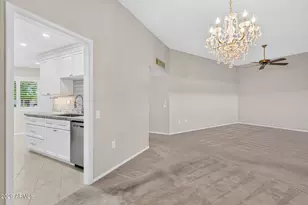 10146 W Hutton Dr, Sun City, AZ 85351 - Photo 9