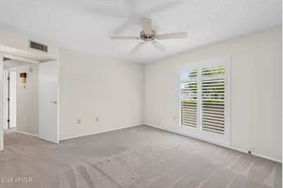 10146 W Hutton Drive, Sun City, AZ 85351 - Photo 17