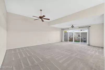 10146 W Hutton Drive, Sun City, AZ 85351 - Photo 3