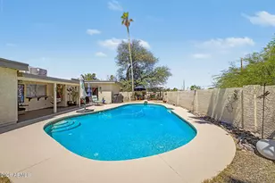 1132 E Village Cir Dr N, Phoenix, AZ 85022 - Photo 35