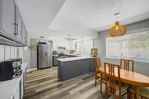 1132 E Village Cir Dr N, Phoenix, AZ 85022 - Photo 15