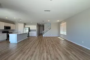 5618 N 87th Dr, Glendale, AZ 85305 - Photo 7