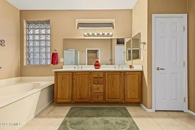 16442 W Desert Lily Drive, Surprise, AZ 85387 - Photo 19