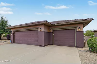 16442 W Desert Lily Drive, Surprise, AZ 85387 - Photo 3