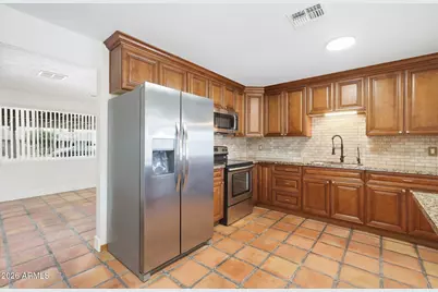 1040 E Estevan Avenue, Apache Junction, AZ 85119 - Photo 9
