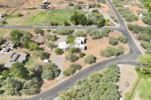 10425 E Willow Dr, Cornville, AZ 86325 - Photo 61