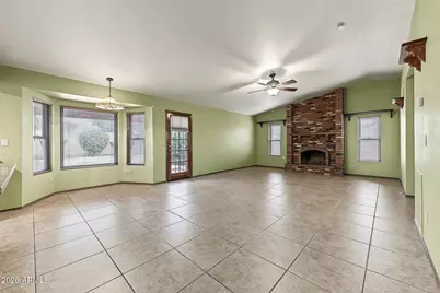 3302 W Kristal Way, Phoenix, AZ 85027 - Photo 9