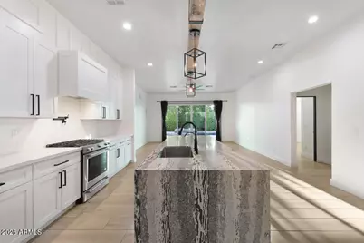 7748 N 13th Place, Phoenix, AZ 85020 - Photo 3