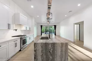 7748 N 13th Pl, Phoenix, AZ 85020 - Photo 3