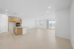 19416 W Loma Ln, Waddell, AZ 85355 - Photo 7