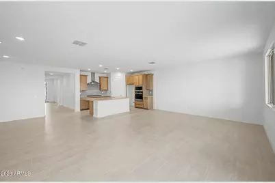 19416 W Loma Lane, Waddell, AZ 85355 - Photo 5