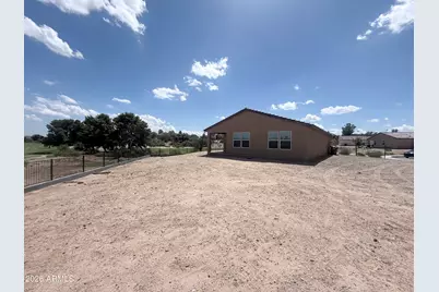 1725 Flagan Court, Wickenburg, AZ 85390 - Photo 5