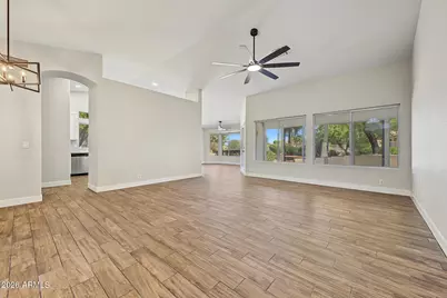 19027 N 90th Lane, Peoria, AZ 85382 - Photo 17