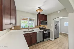 602 W Chipman Rd, Phoenix, AZ 85041 - Photo 11