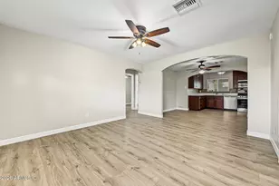 602 W Chipman Rd, Phoenix, AZ 85041 - Photo 5