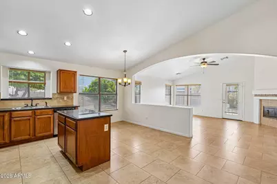 15287 W Tad Lane, Surprise, AZ 85374 - Photo 13