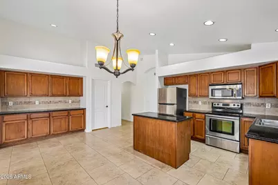 15287 W Tad Lane, Surprise, AZ 85374 - Photo 11