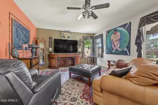 371 N Carriage Ln, Chandler, AZ 85224 - Photo 7