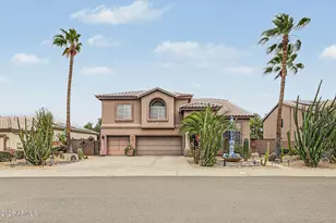 371 N Carriage Ln, Chandler, AZ 85224 - Photo 1