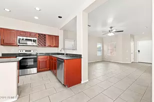 18562 W Legend Dr, Surprise, AZ 85374 - Photo 11