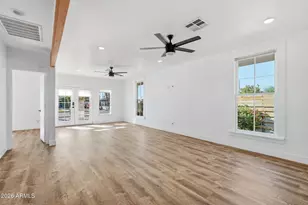 237 N Lebaron, Mesa, AZ 85201 - Photo 9