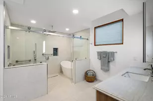 7306 N Brookview Way, Paradise Valley, AZ 85253 - Photo 17