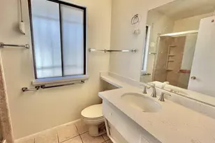 10527 W Prairie Hills Cir, Sun City, AZ 85351 - Photo 13