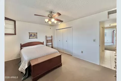 10527 W Prairie Hills Circle, Sun City, AZ 85351 - Photo 17