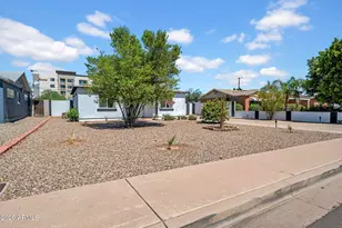 4247 N 4th Ave NW, Phoenix, AZ 85013 - Photo 3