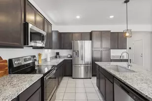 17721 W Cassia Way, Goodyear, AZ 85338 - Photo 3