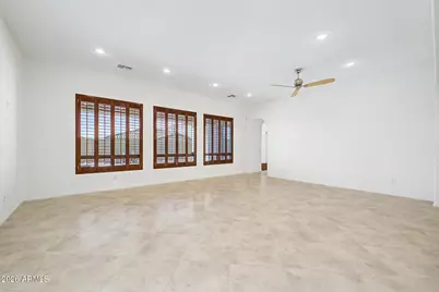 2416 W Kachina Trail, Phoenix, AZ 85041 - Photo 9