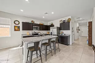 18641 W Desert Holw Dr, Wittmann, AZ 85361 - Photo 5