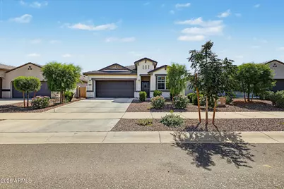 18641 W Desert Hollow Drive, Wittmann, AZ 85361 - Photo 3