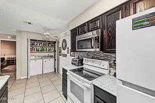20236 N 6th Dr, Phoenix, AZ 85027 - Photo 11