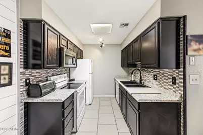 20236 N 6th Drive #3, Phoenix, AZ 85027 - Photo 9
