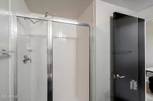 914 E Osborn Rd, Phoenix, AZ 85014 - Photo 11