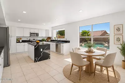 12425 W Encanto Boulevard, Avondale, AZ 85392 - Photo 5